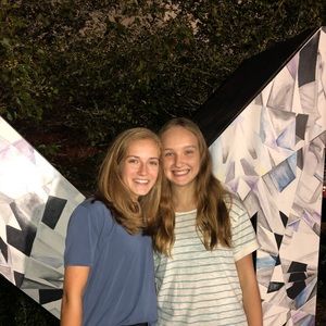 Meet your Posher, Emily